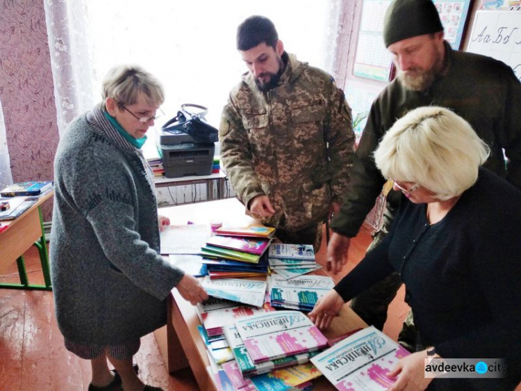 Авдеевские «симики» вновь передали помощь военным и местному населению