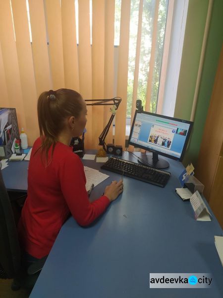 Фахівці Авдіївського міського центру зайнятості  провели профорієнтаційний  вебінар з учнівською молоддю с.Новобахмутівка. 