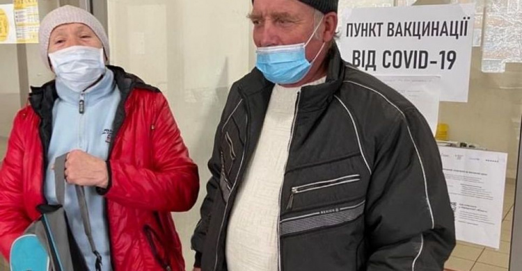 Вакцинація в Авдіївській громаді триває: мешканці селища Опитного приєдналися до програми імунізації