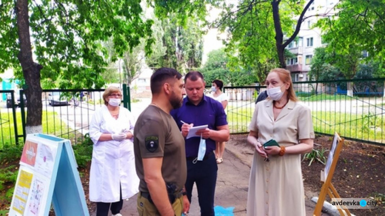 Глава города проинспектировал учреждения образования 