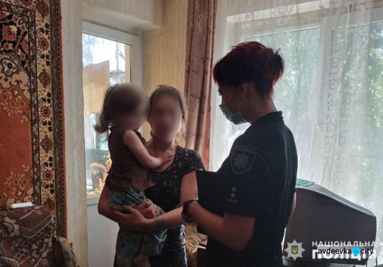 Авдеевские правоохранители посетили проблемные семьи