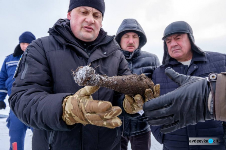 Жебривский рассказал о вагонах «прикопанных» снарядов (ФОТО)