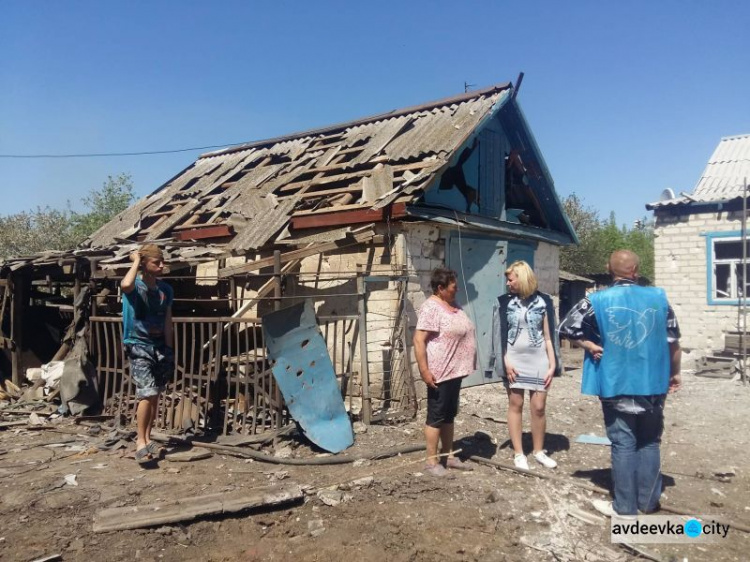 Зона ООС: на Донбассе есть потери с двух сторон, разрушены жилые дома, била артиллерия (ФОТО + ВИДЕО)