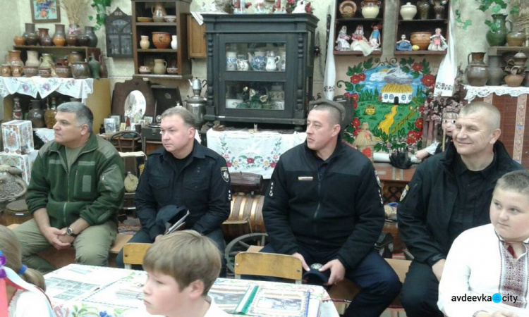 Детей из Авдеевке могут оздоровить в Харькове и на Хмельнитчине, - глава полиции Донецкой области (ФОТО+ВИДЕО)