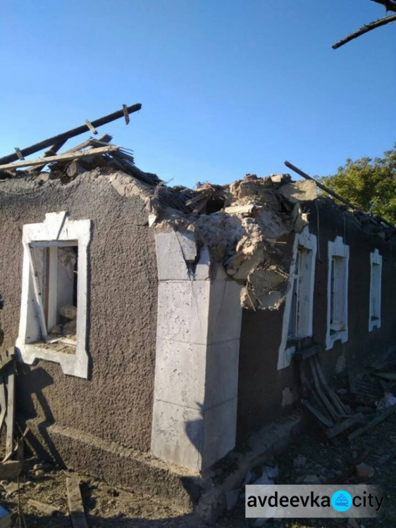 В Авдеевке в результате обстрела  повреждения получили 10 домов, - глава  ВГА (ФОТО)
