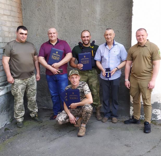 Мешканці Авдіївки до Дня Конституції отримали нагороди та грамоти від Донецької ОВА