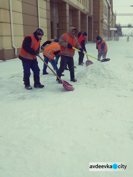 Непогода не повлияла на движение поездов в Донецкой области: все работает как часы