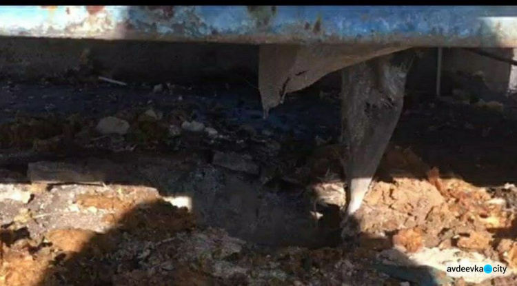 Взрыв в Донецке: под удар попала мобильная связь (ФОТО + ВИДЕО)