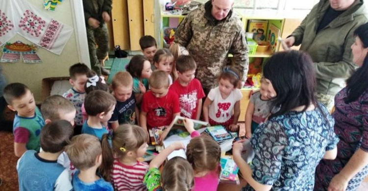 Авдеевские «симики» сообщили, что дети и военные получили помощь (ФОТО)
