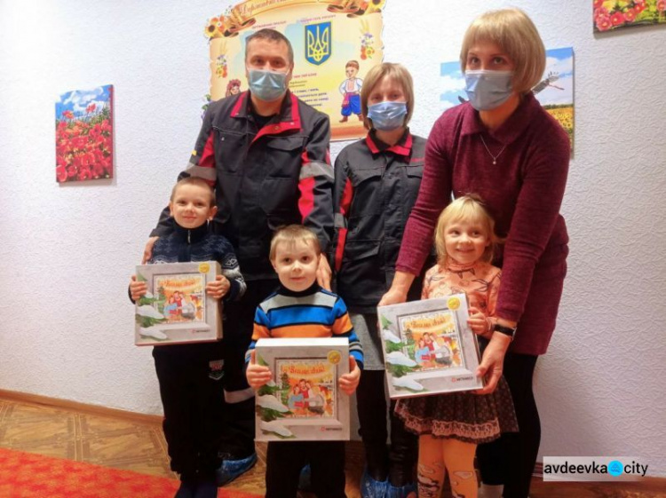 Заводчане навестили детей из малообеспеченных семей Нью-Йорка