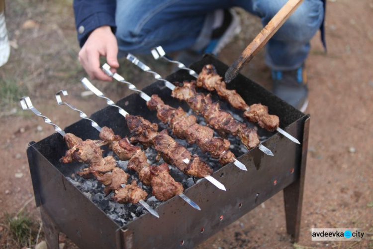 Первомай на карантине: могут ли авдеевцев оштрафовать за шашлыки
