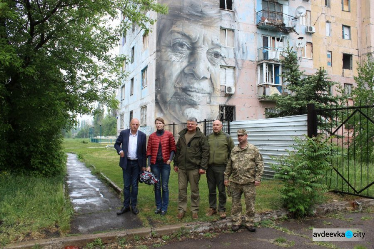 В Авдеевку прибыли представители Верховной Рады и Бельгии: опубликованы фото
