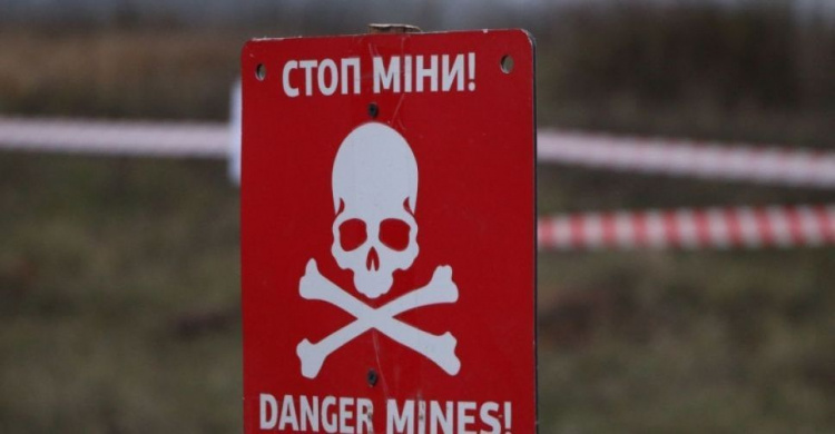 Неразорвавшиеся боеприпасы и минные знаки фигурируют в сводке СММ по Донбассу