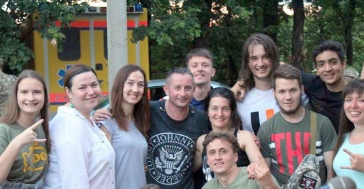 Авдеевцы отпраздновали День Конституции в Карловке