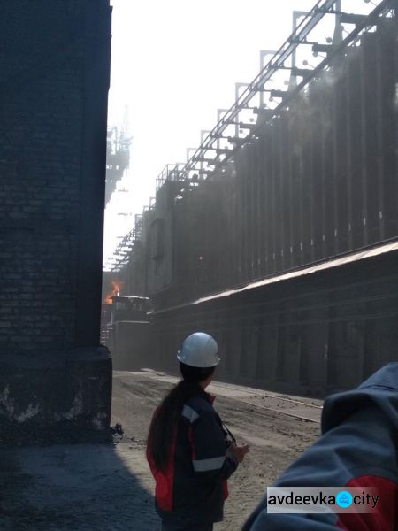 Школьникам Авдеевки показали красу и мощь завода (ФОТО)