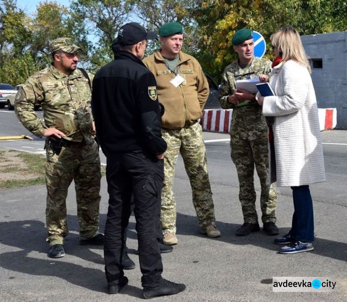Межведомственная группа провела обследование КПВВ на Донбассе перед введением нового "Порядка въезда и выезда"