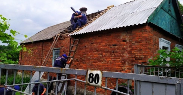 Продолжаются работы по восстановлению поврежденного жилья в городе Авдеевка