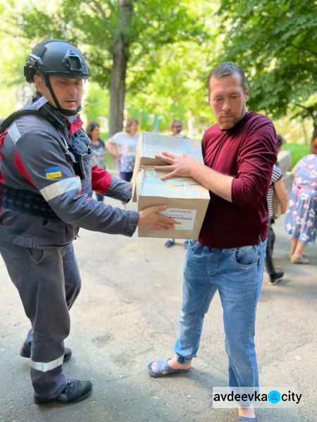 Мешканці Авдіївки отримали 16 тисяч продуктових наборів в межах гуманітарного проєкту «Рятуємо життя»