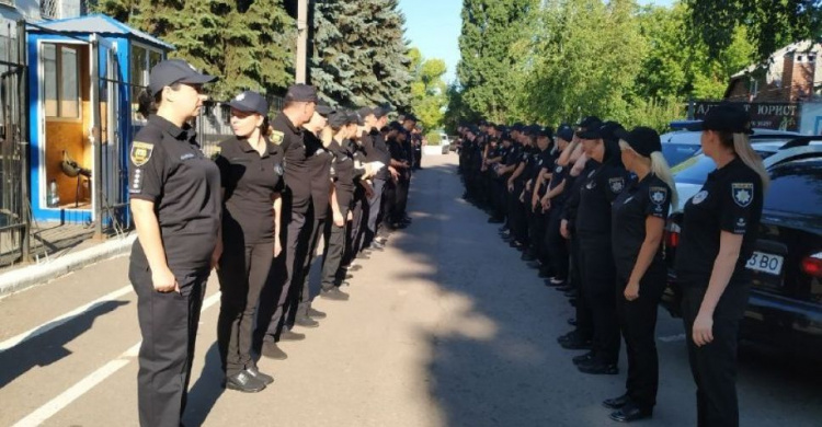Более 200 избирательных участков берут под охраны копы Покровской оперзоны