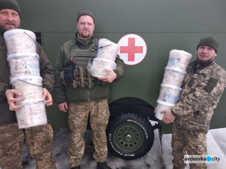  Авдеевские "симики" отчитались: подарки и радость детям и военным доставлены (ФОТО)