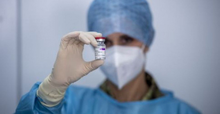 В Минздраве рассказали, какая COVID-вакцина разрешена беременным: в Украине такая одна
