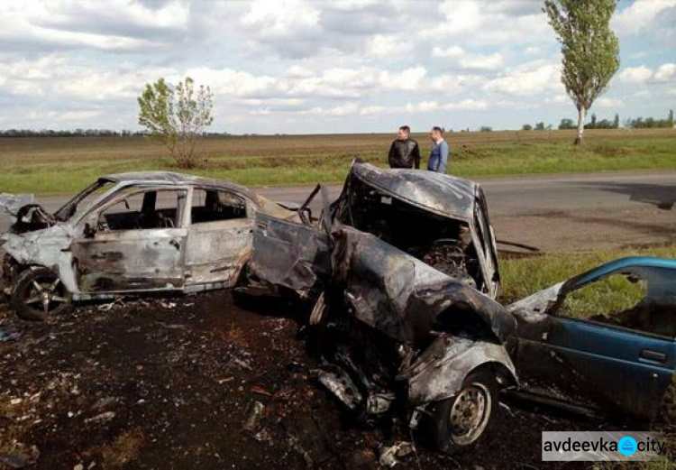 В Донецкой области при лобовом столкновении Chevrolet Aveo  и ВАЗ-22110 погибли 3 человека