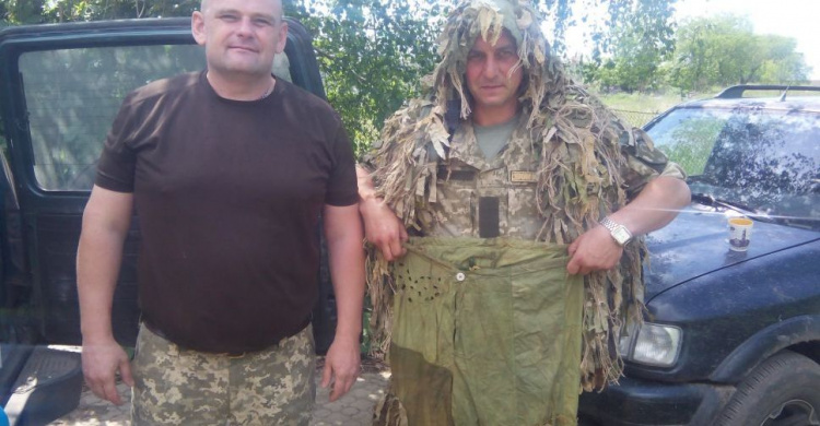 Защитники Украины на Донбассе получили гвозди, гель и маскировку (ФОТО)