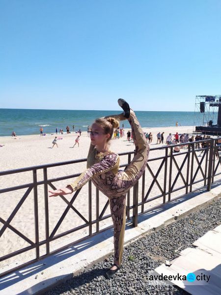 ФОТОРЕПОРТАЖ. Авдеевка зажигала на молодежном фестивале «Відчуй Схід»