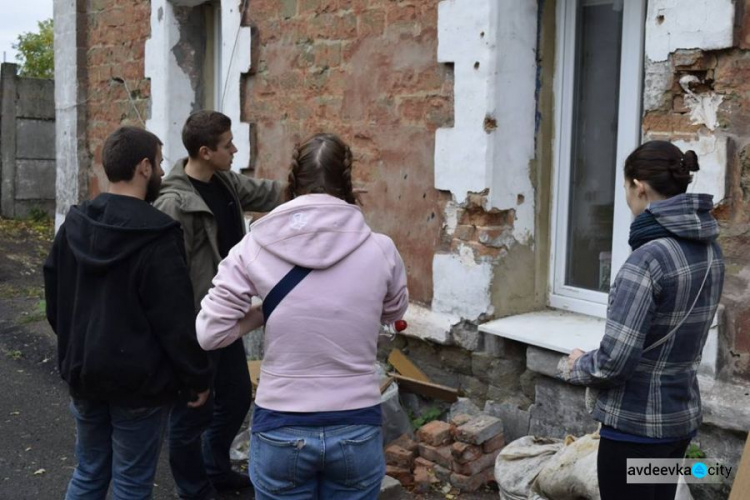 Дети видели, как в Авдеевке расстреливали их дома (ФОТО)