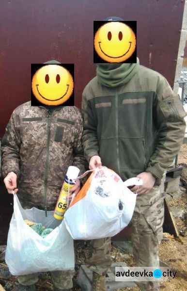 Гвозди, консервы, одежду и литературу развозили авдеевские «симики» (ФОТО)