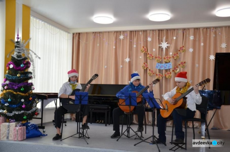 В оновленій концертній залі музичної школи пройшли два фестивалі дитячої творчості