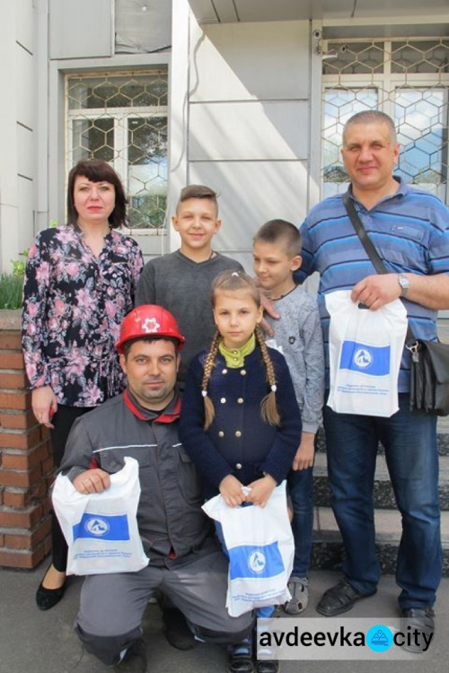 В Авдеевке наградили участников фестиваля детского творчества «Оставайся здоровым»(ФОТО)