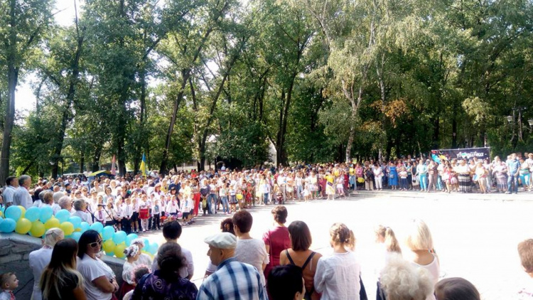 Прифронтовая Авдеевка празднует День Независимости Украины (ФОТОФАКТ)