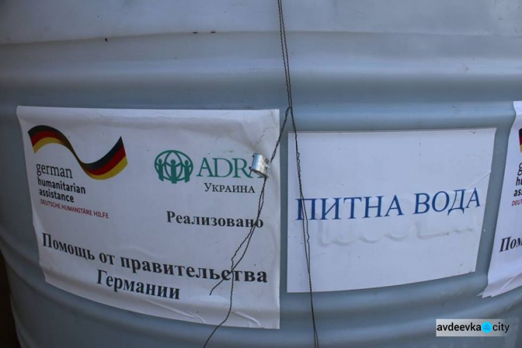 Авдеевке за неделю привезли 4 000 литров чистой питьевой воды