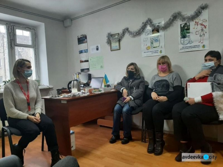 Для співробітників Авдіївського міського центру соціальних служб та служби у справах дітей пройшов тренінг від іноземних фахівців
