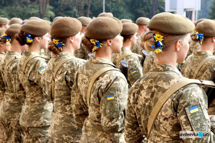 Рада может уравнять права мужчин и женщин в армии