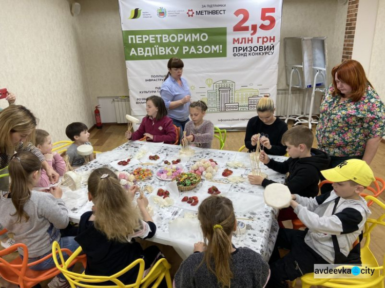 Зефирные букеты и вкусные подарки: на «Платформе» снова праздник для ребятишек