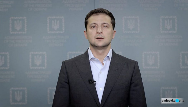 Зеленский записал новое видеообращение, где предложил встретиться Путину в любой точке Донбасса( ВИДЕО)