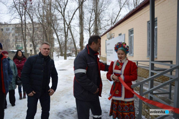 Губернатор Донецкой области оценил помощь АКХЗ в развитие Авдеевки (ФОТОРЕПОРТАЖ)