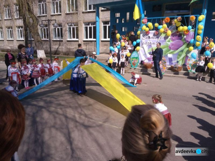 “Деньги есть,  но вы держитесь”:Литовские делегаты и украинские чиновники в Авдеевке обсуждали перспективы сотрудничества