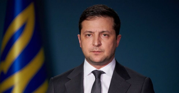 На Банковій розповіли, чому не можуть підвищити зарплати бюджетникам