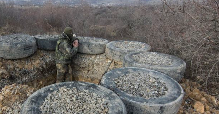 Боевики обстреливают промзону Авдеевки  (ВИДЕО)