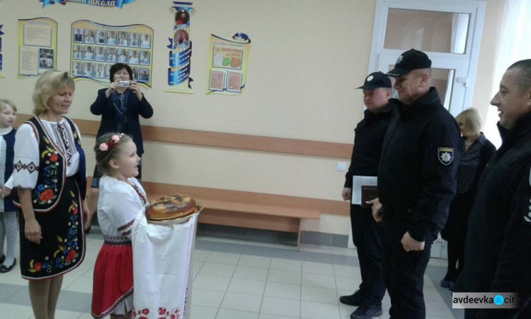 Детей из Авдеевке могут оздоровить в Харькове и на Хмельнитчине, - глава полиции Донецкой области (ФОТО+ВИДЕО)