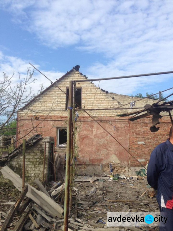 Боевики с утра накрыли прифронтовую Марьинку  из "Град-П"