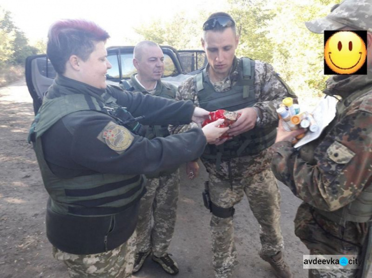Авдеевские "симики"  не оставили без помощи ни военных, ни жителей прифронтовых районов (ФОТО)