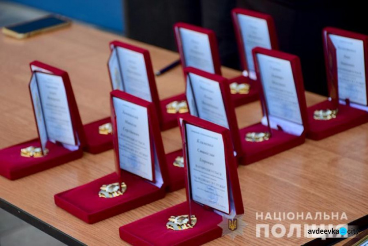 Мариуполь празднует освобождение: марш защитников, визит президента и важный контракт (ФОТО)