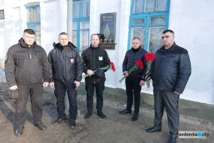 В Авдеевке почтили память жертв голодоморов в Украине