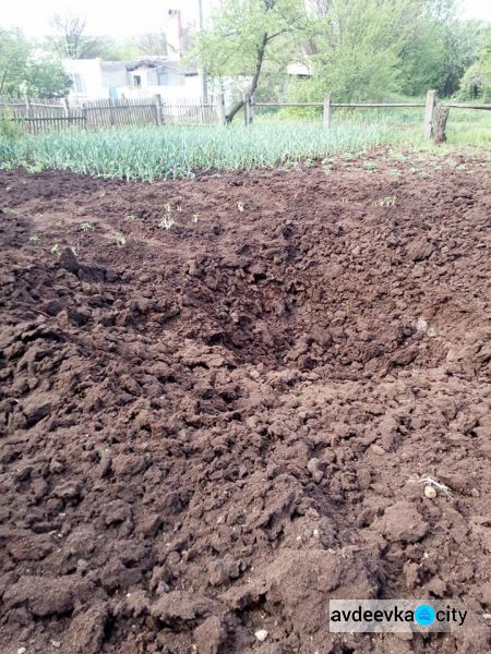 Оккупанты Донбасса продолжают расстрел Зайцево: появились фото сегодняшнего удара по поселку