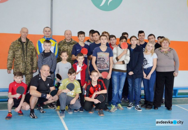 В Авдеевке давал уроки жизни чемпион: фоторепортаж