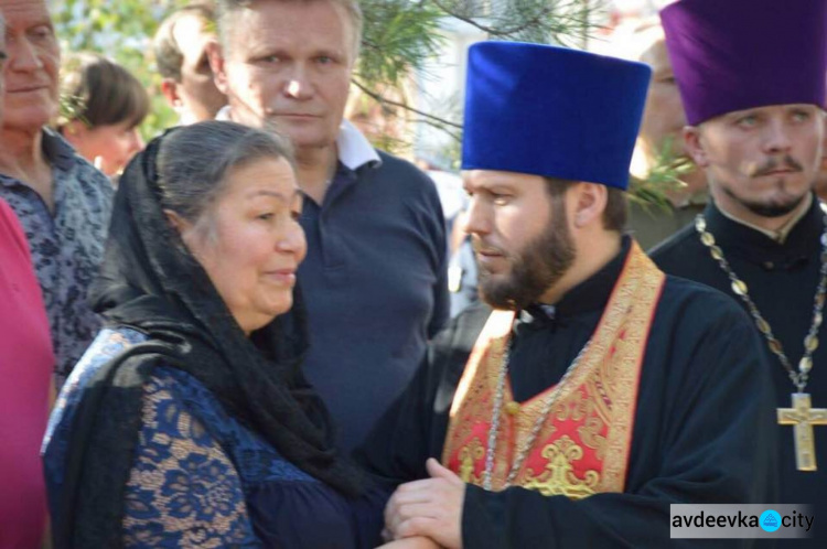 В Авдеевке увековечили память главного спасателя, погибшего в результате обстрела (ФОТО + ВИДЕО)